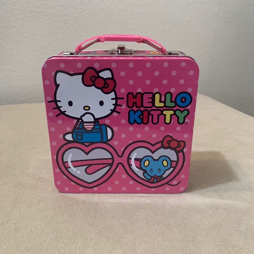 Brand New Hello Kitty Lunch Box